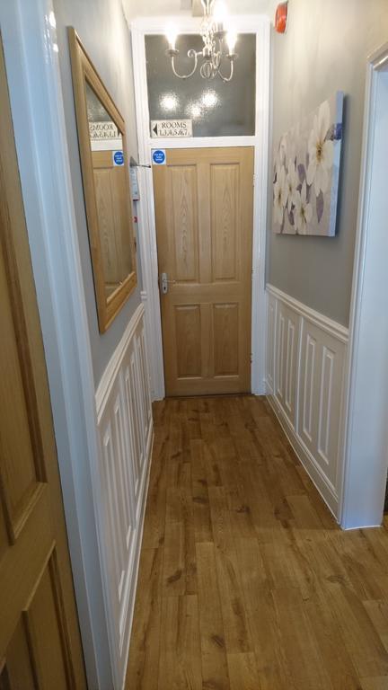 Cornerhouse Guest house 2*