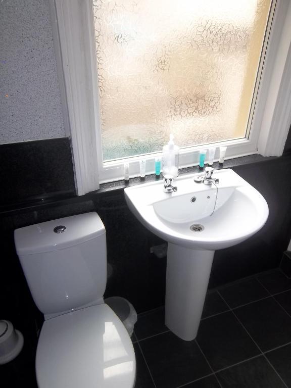 Guest house Cornerhouse 2*