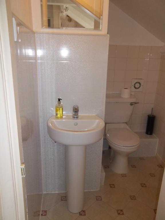 Guest house Cornerhouse 2*