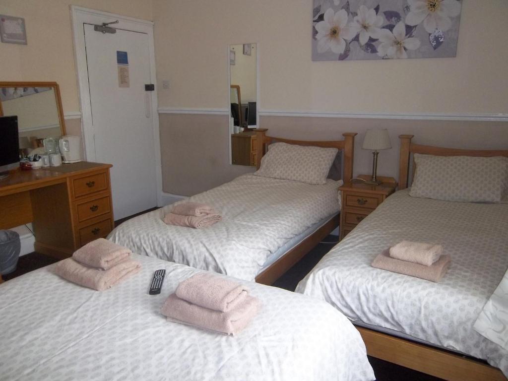 Cornerhouse Guest house 2*