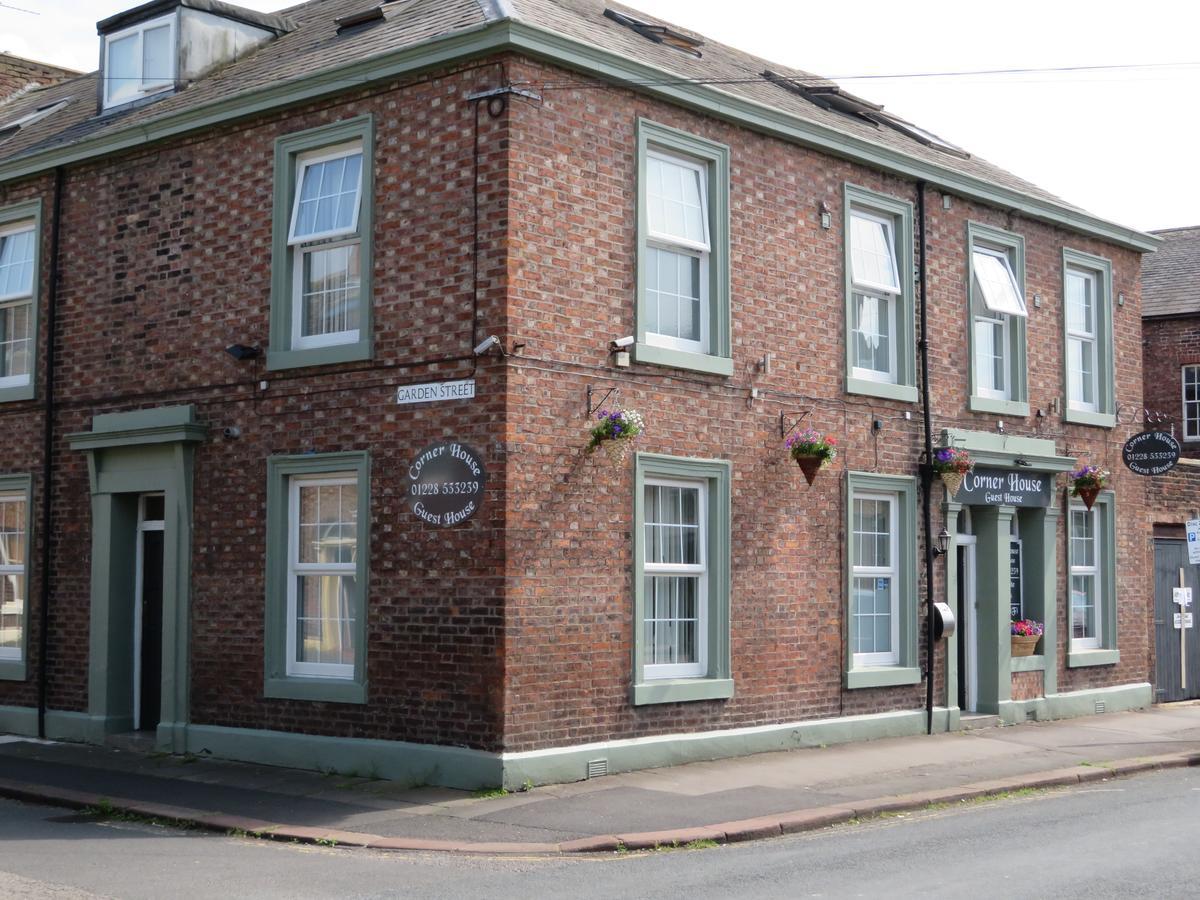 Cornerhouse Guest house 2*